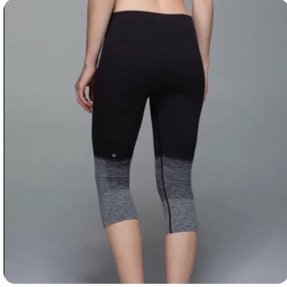 Lululemon seamlessly street capri ombré leggings black gray 9745 - Picture 2 of 10